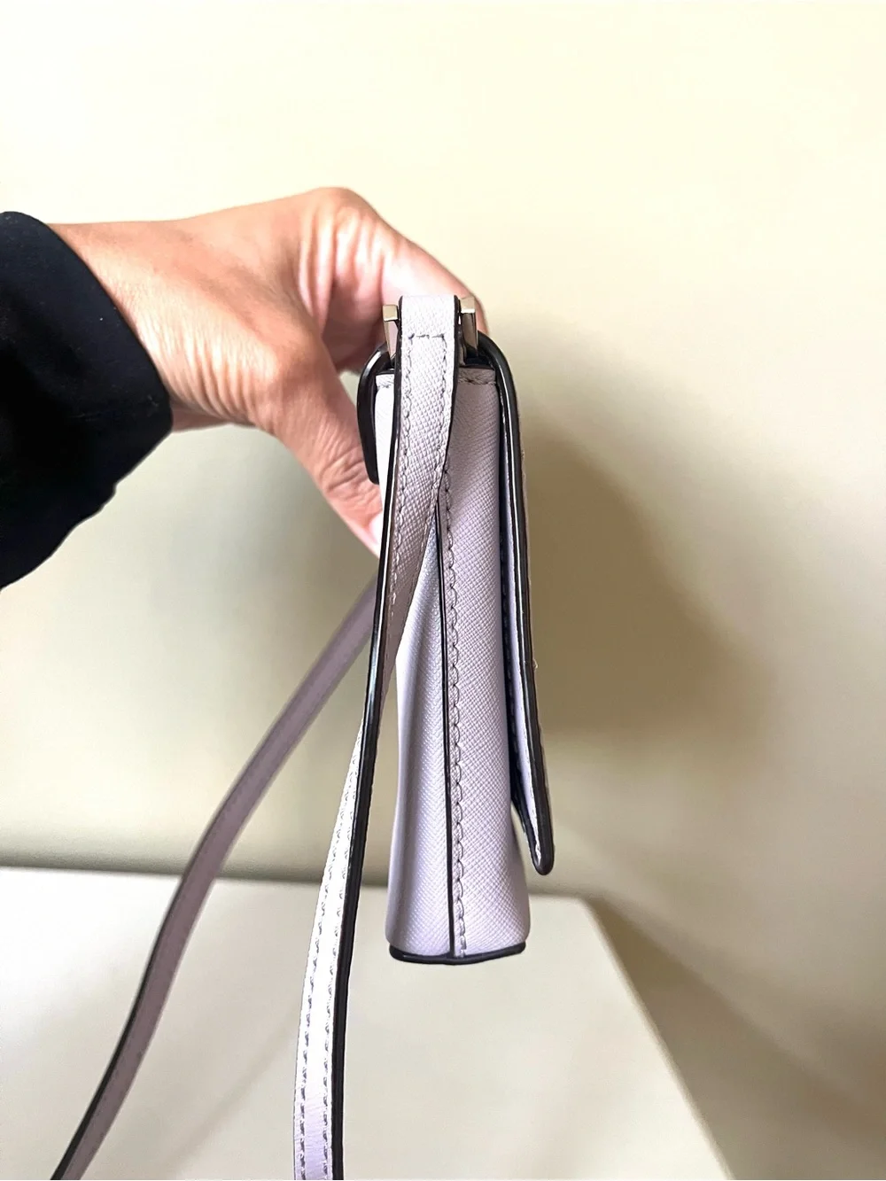 Kate Spade Newbury Lane Sally Saffiano Leather Crossbody bag in Lilac
